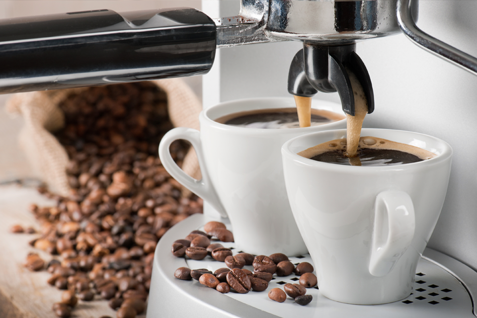 BKRitaly-food-retail-solutions-caffetteria-modulo-macchina-caffè-tazzine