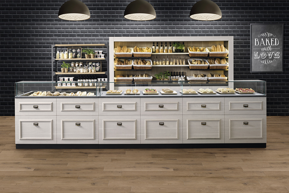 BKRitaly-food-retail-solutions-linea-Ginger-banco-neutro-pozzetti-panetteria-cesto-pane-scaffale