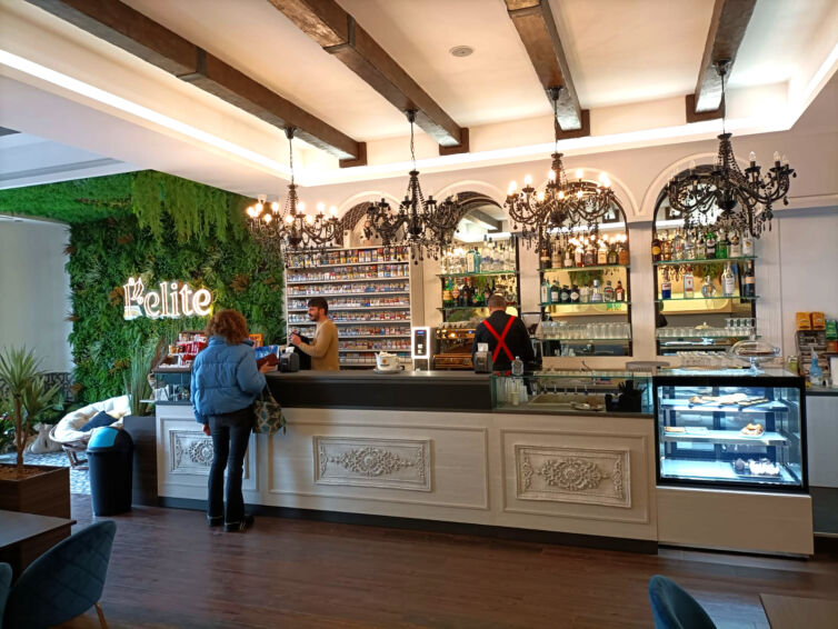 L’ELITE LOUNGE BAR / Torre Melissa, Crotone (Italy)